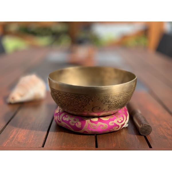 Genuine Nepalese Singing Bowl - Hand Made &amp; Hand Engraved In Nepal (E) 🇳🇵 - Island Buddha