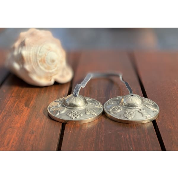$57.77 - TINGSHA BELLS / TIBETAN CYMBALS - HAND MADE IN NEPAL 0.4KG (1) ISLAND BUDDHA